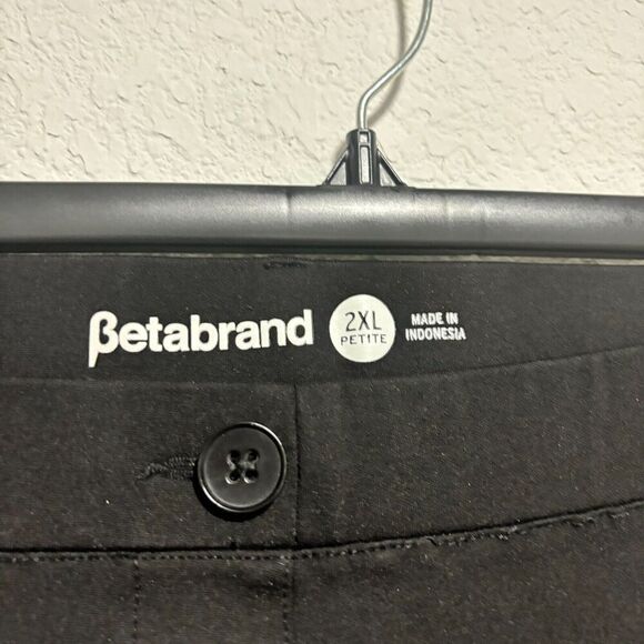 Betabrand Women's Straight Leg Cropped Pants Black Petite2XL Mid Rise Flat Front - Picture 3 of 5